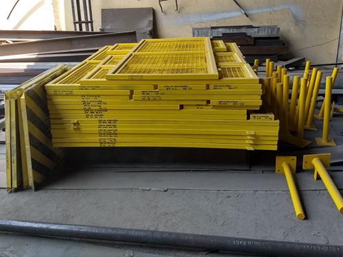 Safety Fence for Conveyor Unit